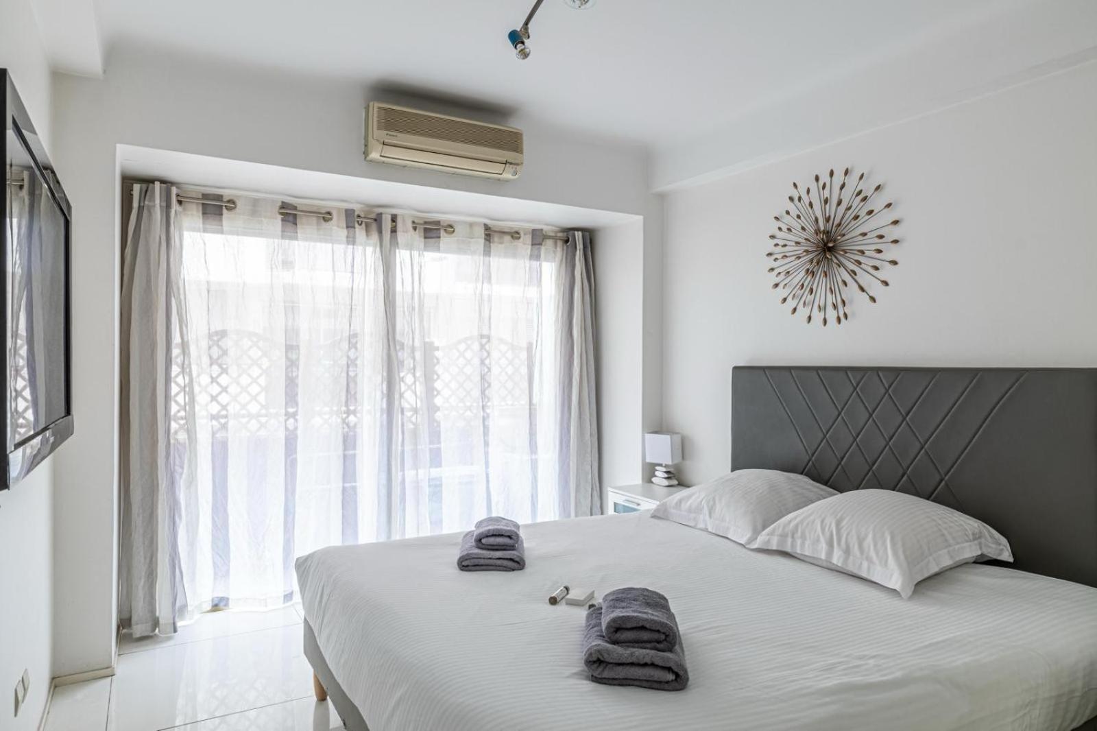 Apartment 4 Pieces Balcon Proche Martinez A3b130