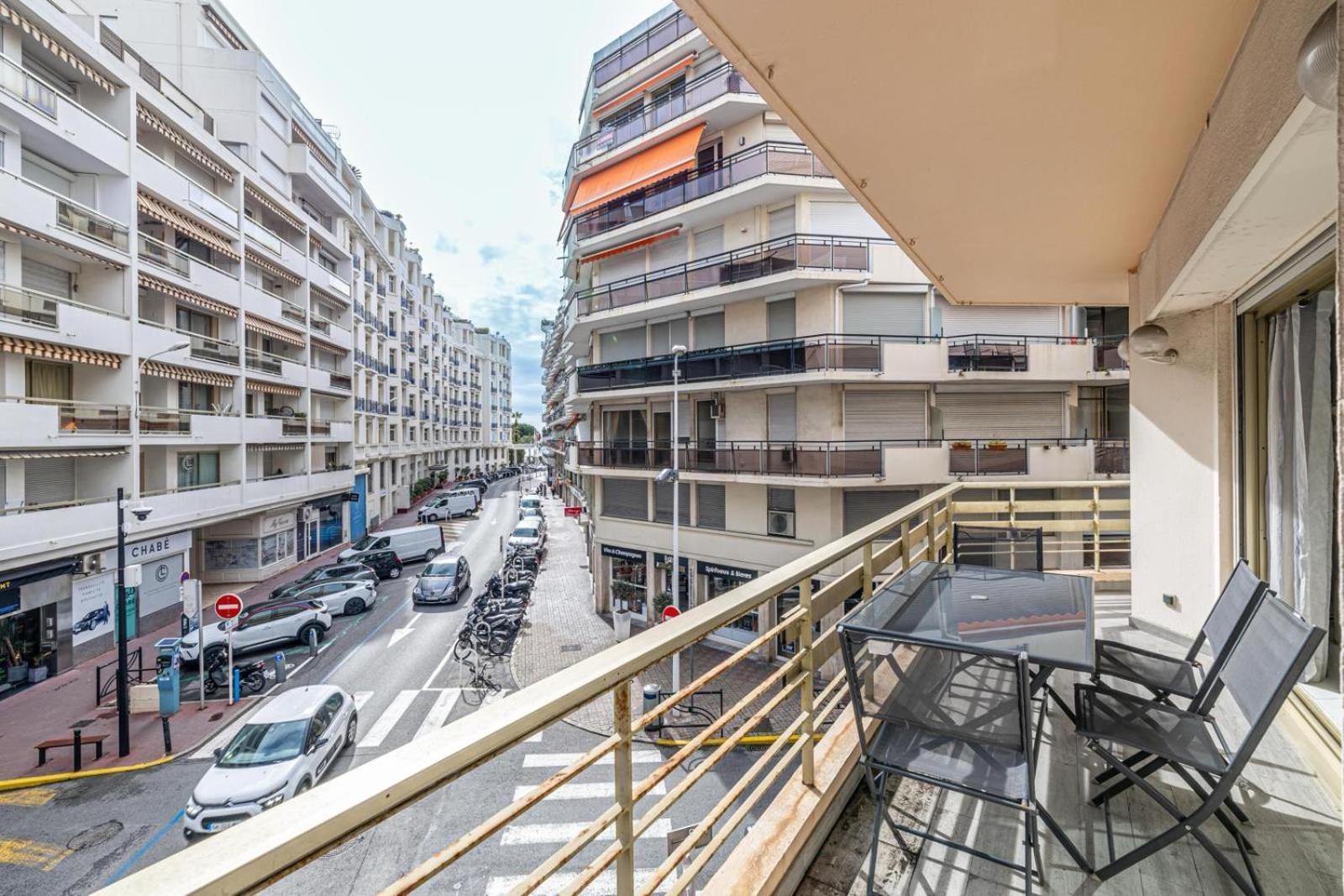 4 Pieces Balcon Parking Proche Martinez A3b130 Appartement *